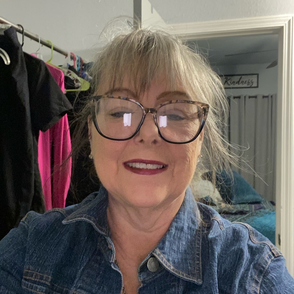 Meet your Posher, Kathy